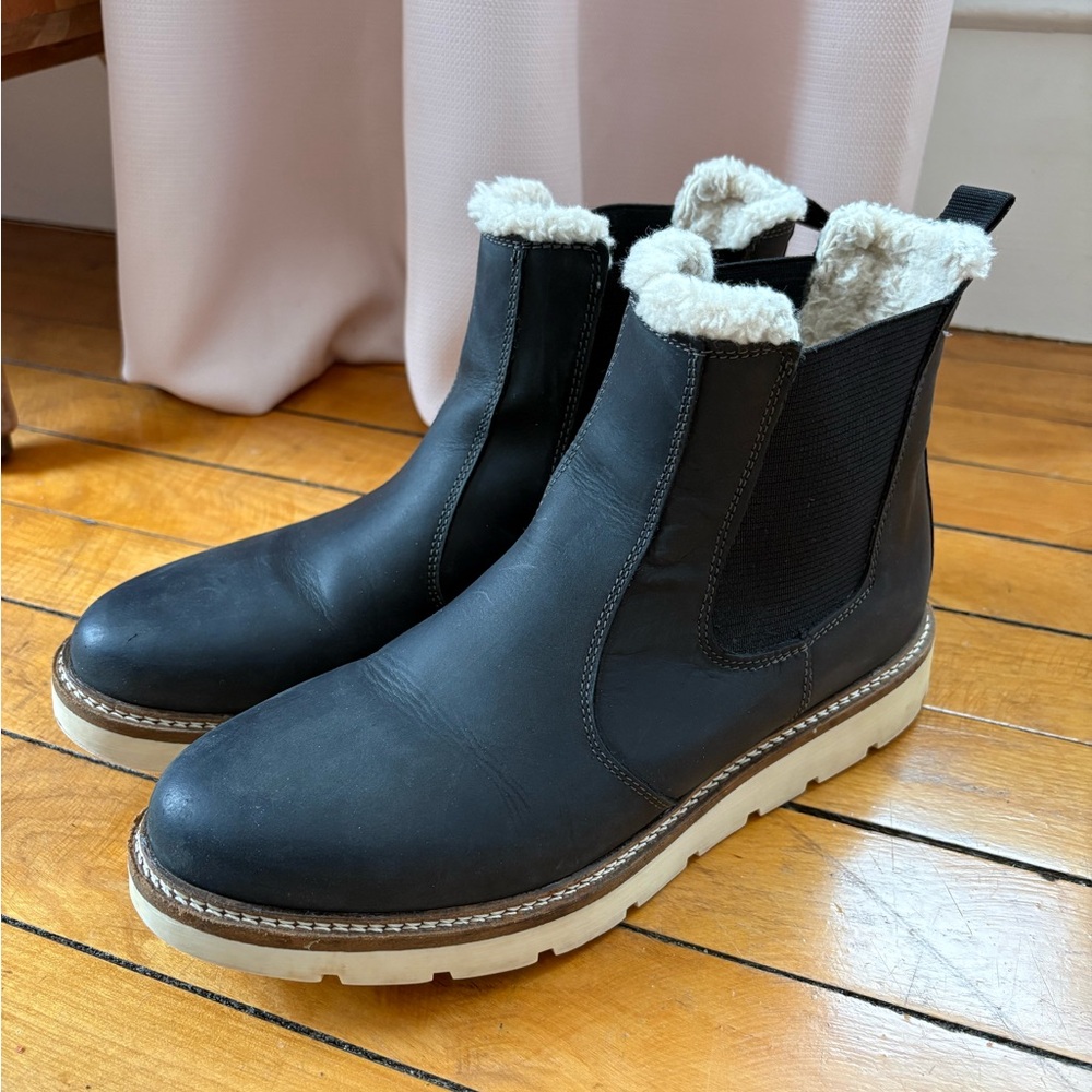 Alpine Design (Ortholite) Black Ankle Boots with Fur Lining